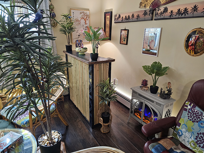 Tiki Bar staged at home